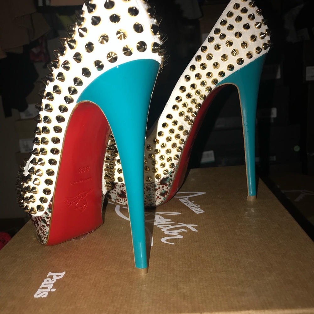 Christian Louboutin White and Gold High Heel Pumps - Picture 6 of 9
